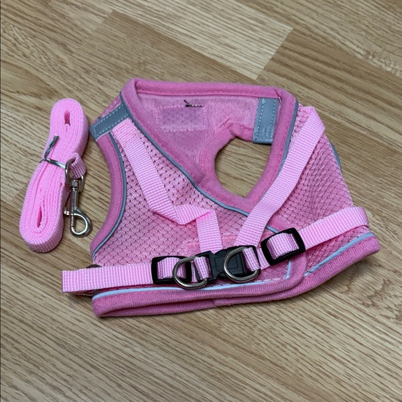Breathable Pink Cat Harness with Reflective Trim - Picture 3 of 4